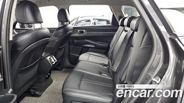 Kia Sorento 2021 — photo 16