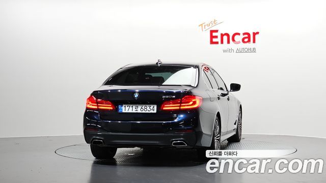 BMW 5-Series 2020 — photo 4