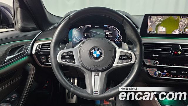 BMW 5-Series 2020 — photo 19
