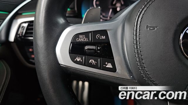 BMW 5-Series 2020 — photo 20
