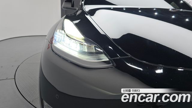 Tesla Model Y 2022 — photo 8