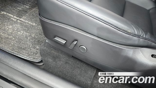 Tesla Model Y 2022 — photo 27