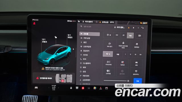 Tesla Model Y 2022 — photo 29