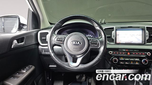 Kia Sportage 2016 — photo 13