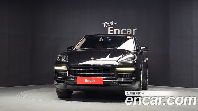 Porsche Cayenne 2020 — photo 3