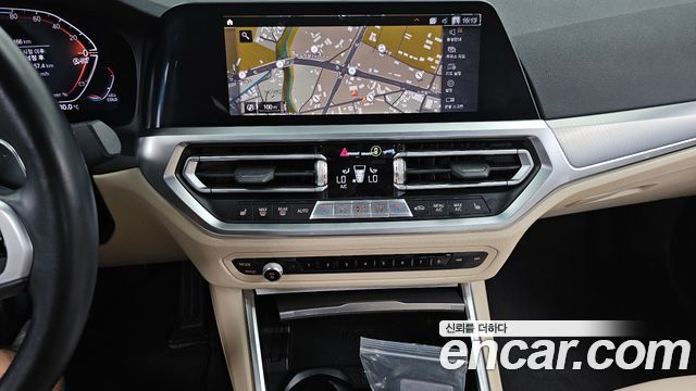 BMW 3-Series 2022 — photo 14