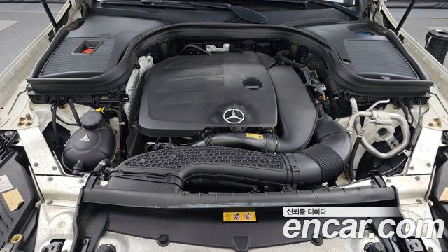 Mercedes-Benz GLC-Class 2020 — photo 6