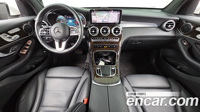 Mercedes-Benz GLC-Class 2020 — photo 10