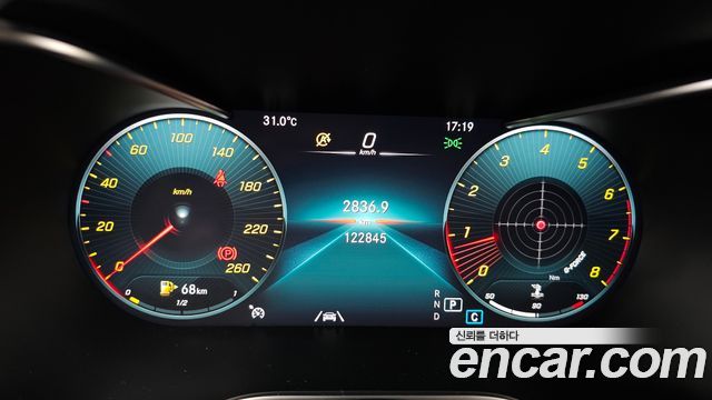 Mercedes-Benz GLC-Class 2020 — photo 11