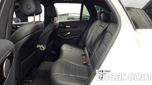 Mercedes-Benz GLC-Class 2020 — photo 16