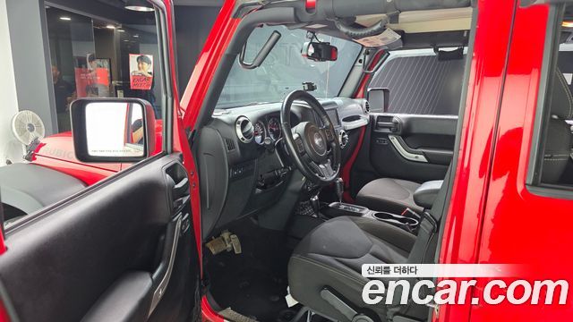 Jeep Wrangler 2015 — photo 10