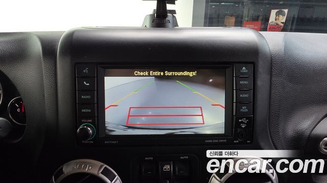 Jeep Wrangler 2015 — photo 15