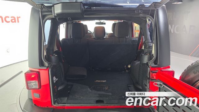 Jeep Wrangler 2015 — photo 19