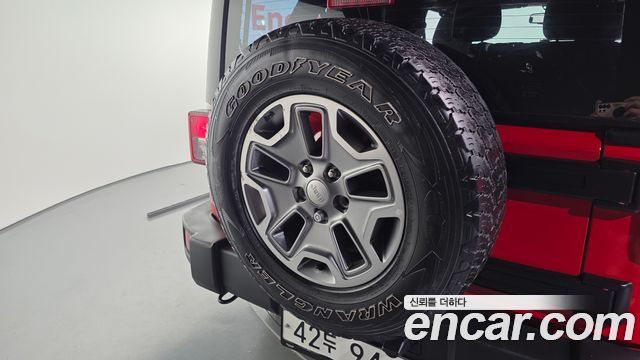 Jeep Wrangler 2015 — photo 20