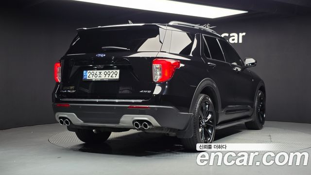 Ford Explorer 2021 — photo 2