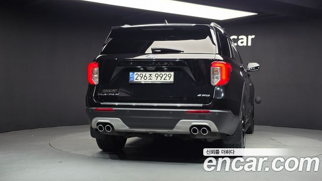 Ford Explorer 2021 — photo 4