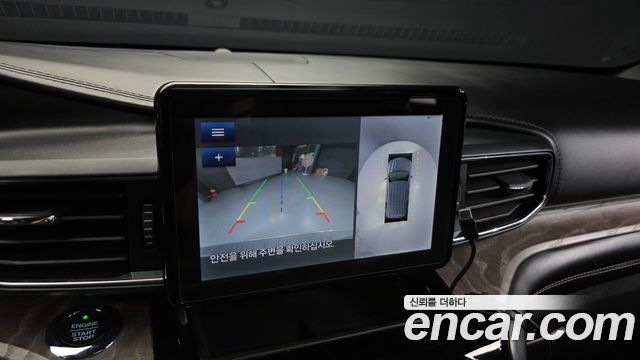 Ford Explorer 2021 — photo 21