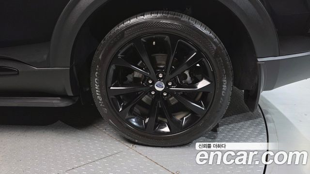 Ford Explorer 2021 — photo 7