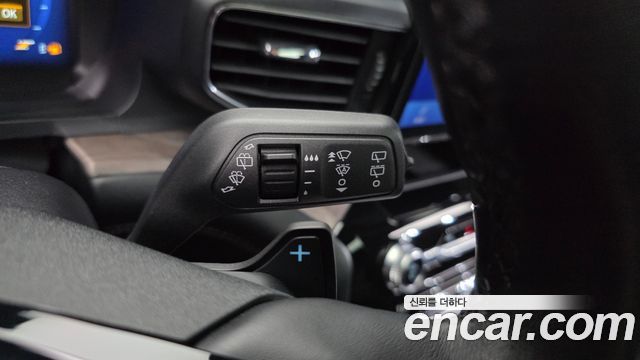 Ford Explorer 2021 — photo 30