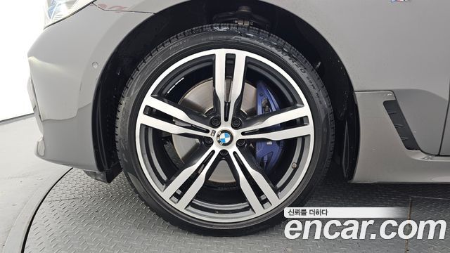 BMW Gran Turismo 2022 — photo 5