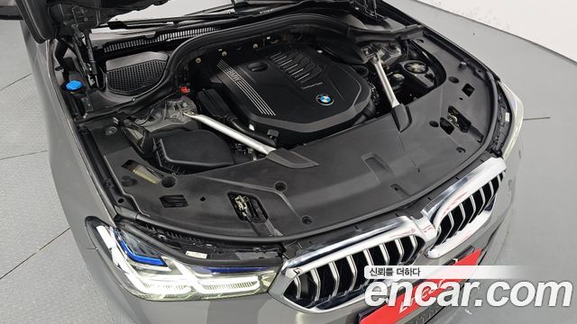 BMW Gran Turismo 2022 — photo 6