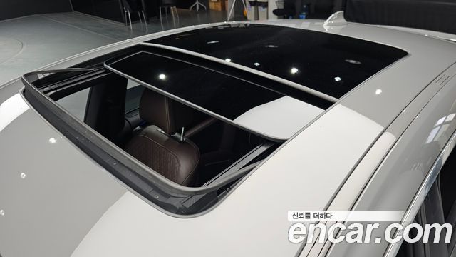 BMW Gran Turismo 2022 — photo 32