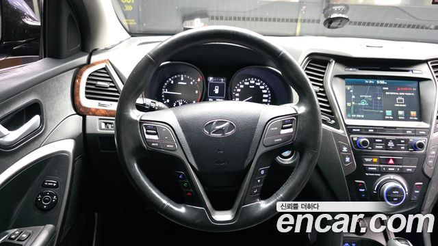 Hyundai Santafe 2016 — photo 13
