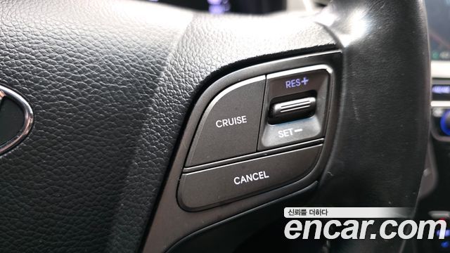 Hyundai Santafe 2016 — photo 18