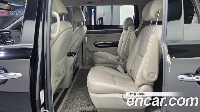 Kia Canival 2020 — photo 18