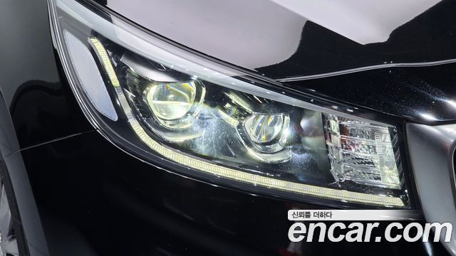 Kia Canival 2020 — photo 8
