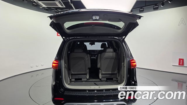 Kia Canival 2020 — photo 30