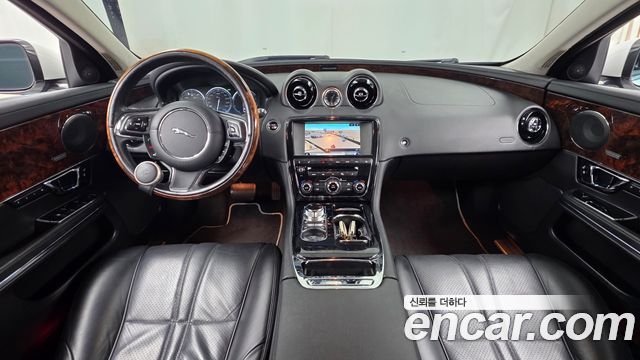 Jaguar XJ 2014 — photo 7