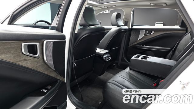 Kia K8 2022 — photo 11