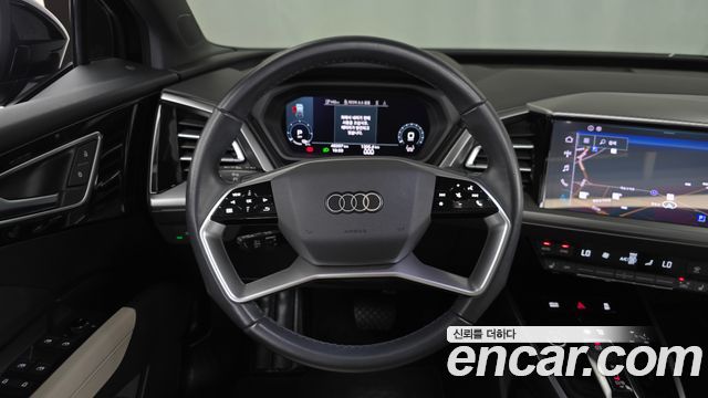 Audi Q4 e-tron 2022 — photo 13