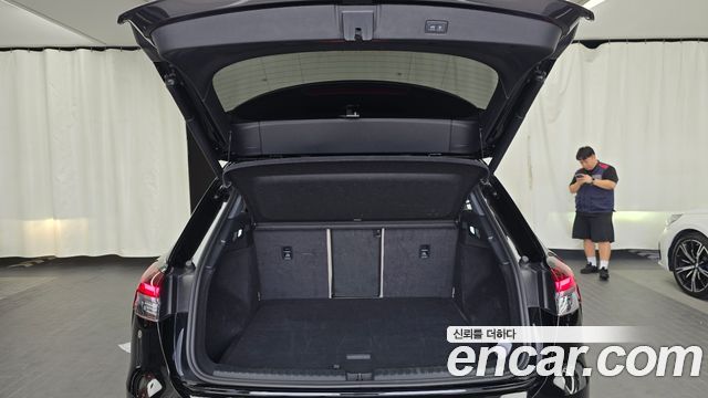 Audi Q4 e-tron 2022 — photo 20