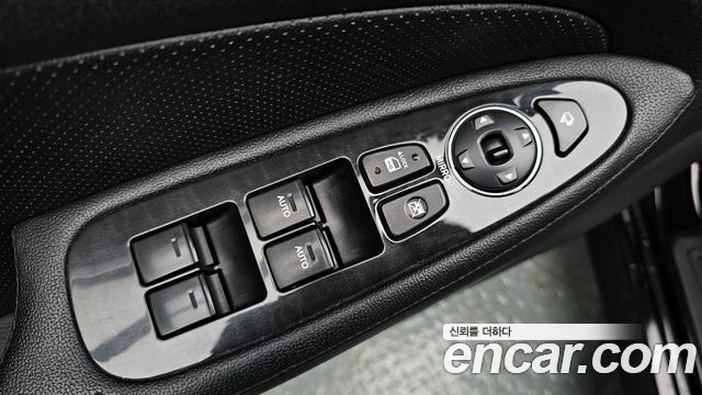 Hyundai Genesis 2014 — photo 13