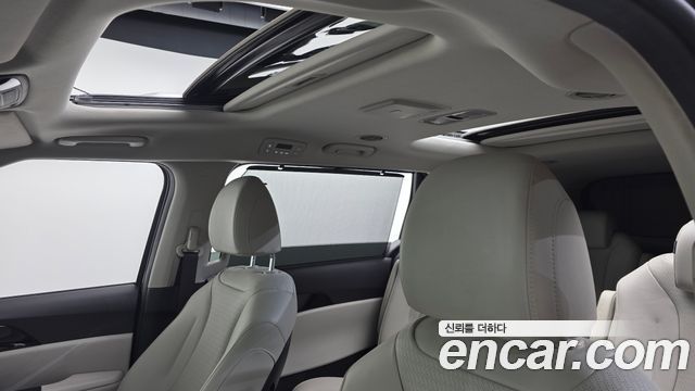 Kia Canival 2022 — photo 17