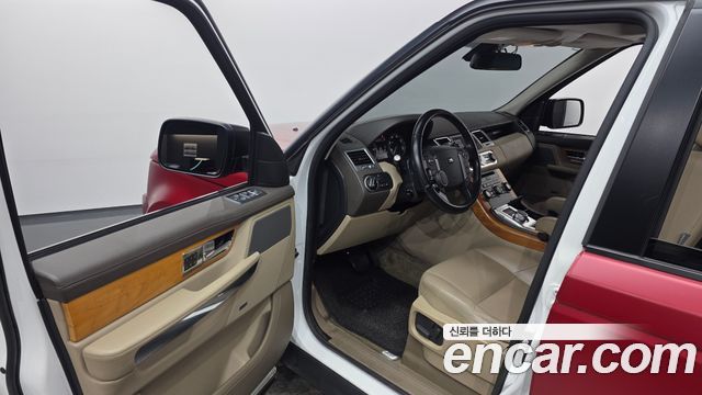Land Rover Range Rover Sport 2013 — photo 10
