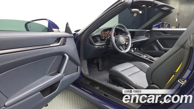Porsche 911 2026 — photo 10