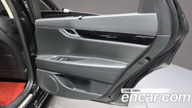 Genesis G80 2021 — photo 15