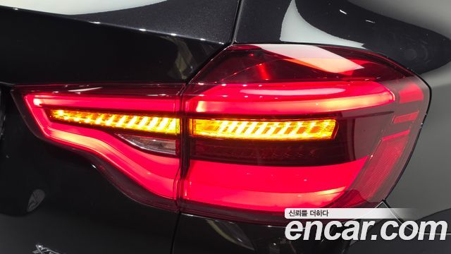 BMW X3 2021 — photo 9