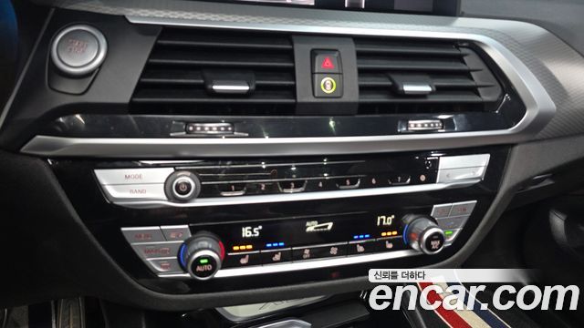 BMW X3 2021 — photo 28