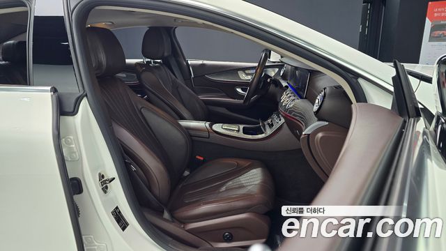 Mercedes-Benz CLS-Class 2021 — photo 13