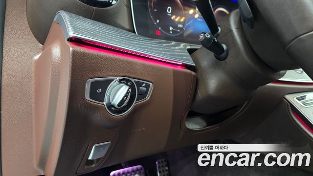 Mercedes-Benz CLS-Class 2021 — photo 20