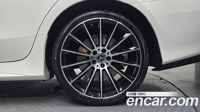 Mercedes-Benz CLS-Class 2021 — photo 7