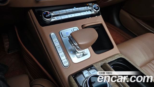 Genesis G90 2020 — photo 12