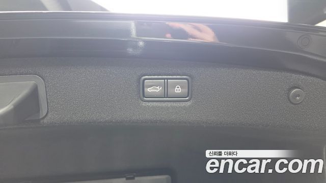 Genesis G90 2020 — photo 27