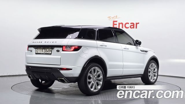 Land Rover Range Rover Evoque 2018 — photo 2