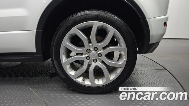 Land Rover Range Rover Evoque 2018 — photo 7