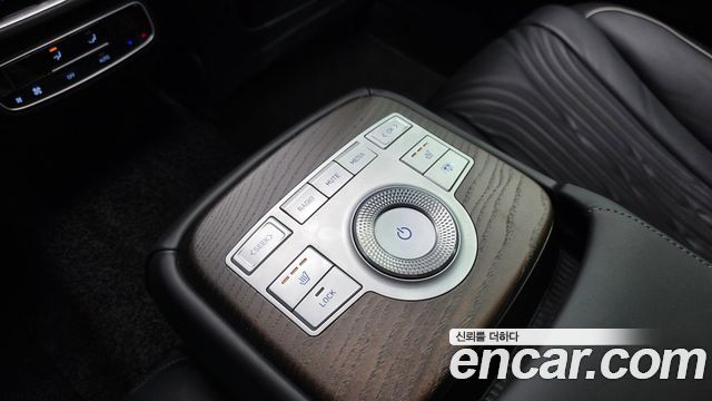 Genesis G80 2022 — photo 24